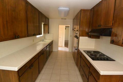 1585 E Boyer Dr, Tulare, CA 93274 photo 7