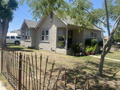 571 S E St, Tulare, CA 93274 photo 2