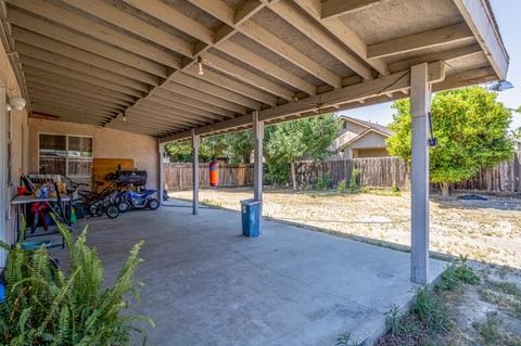 375 Morningside Dr, Dinuba, CA 93618 photo 24