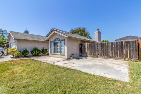 375 Morningside Dr, Dinuba, CA 93618 photo 3