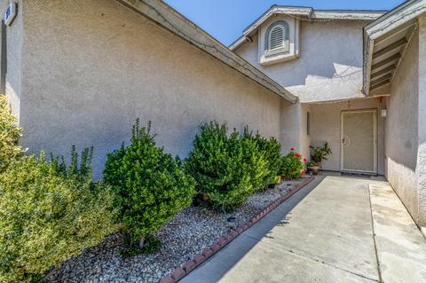 375 Morningside Dr, Dinuba, CA 93618 photo 5