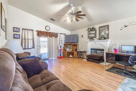 375 Morningside Dr, Dinuba, CA 93618 photo 7