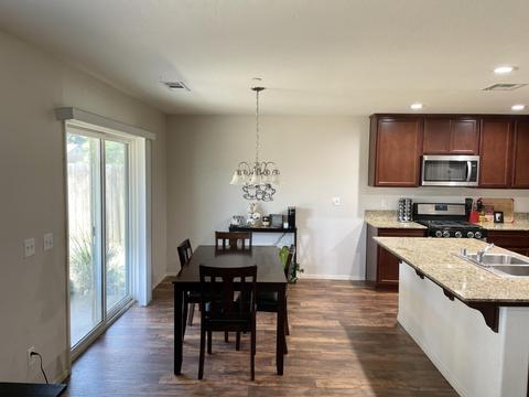 2131 E Prospect Ave, Visalia, CA 93292 photo 7