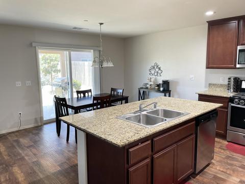 2131 E Prospect Ave, Visalia, CA 93292 photo 8