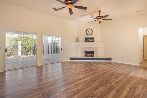 395 Lincoln Pl, Lemoore, CA 93245 photo 9