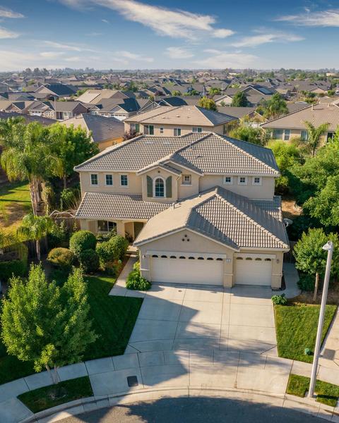 302 Johnson Ct, Tulare, CA 93274 photo 10