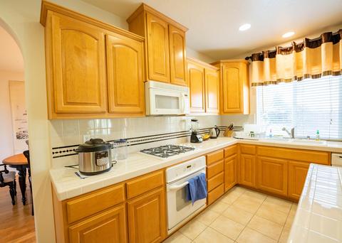 302 Johnson Ct, Tulare, CA 93274 photo 34