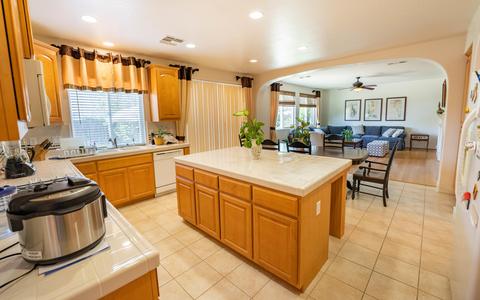 302 Johnson Ct, Tulare, CA 93274 photo 35