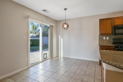 2514 E Victor Ave, Visalia, CA 93292 photo 11