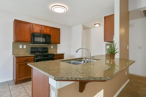 2514 E Victor Ave, Visalia, CA 93292 photo 10