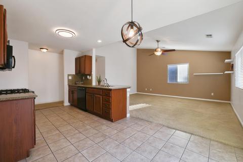 2514 E Victor Ave, Visalia, CA 93292 photo 12