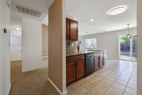 2514 E Victor Ave, Visalia, CA 93292 photo 7