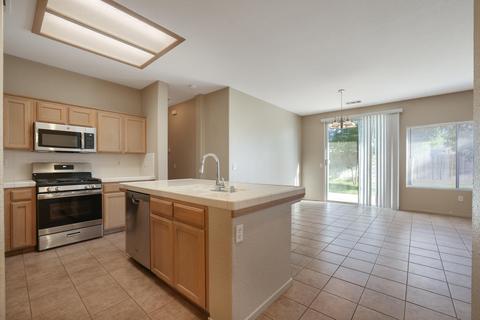 1402 Joy Ct, Exeter, CA 93221 photo 13