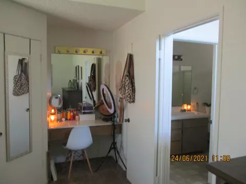 640 S 19th Ave #B-C, Lemoore, CA 93245 photo 16