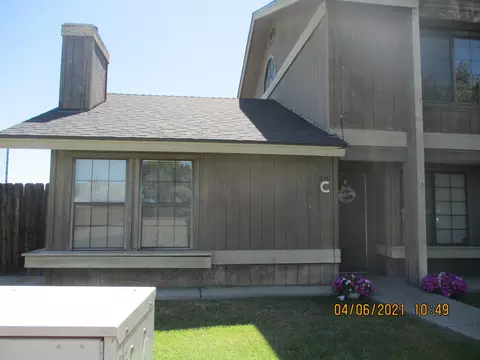 640 S 19th Ave #B-C, Lemoore, CA 93245 photo 2