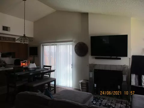 640 S 19th Ave #B-C, Lemoore, CA 93245 photo 6