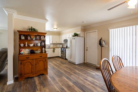 1498 E Frances Ave, Tulare, CA 93274 photo 6