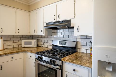 1498 E Frances Ave, Tulare, CA 93274 photo 11