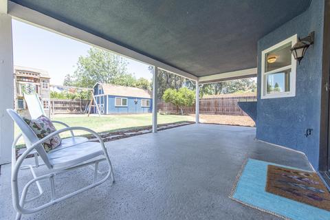2400 E Hillcrest Ct, Visalia, CA 93292 photo 54