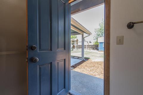 2400 E Hillcrest Ct, Visalia, CA 93292 photo 36