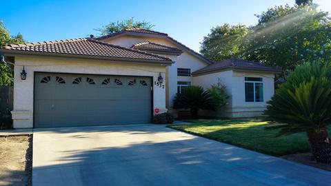 1537 E Parkview Ave, Visalia, CA 93292 photo 2