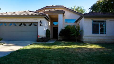 1537 E Parkview Ave, Visalia, CA 93292 photo 5