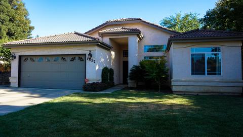 1537 E Parkview Ave, Visalia, CA 93292 photo 4