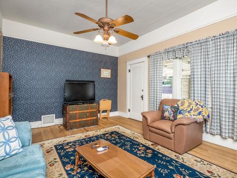16 Heinlen St, Lemoore, CA 93245 photo 7