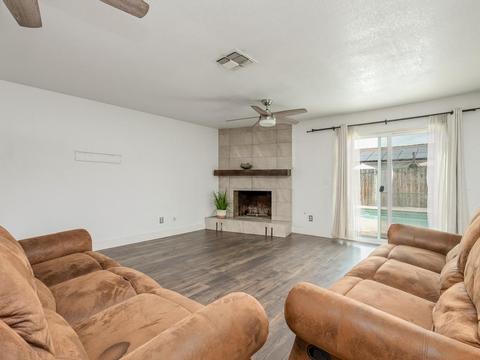 1130 Redwood Ln, Lemoore, CA 93245 photo 8