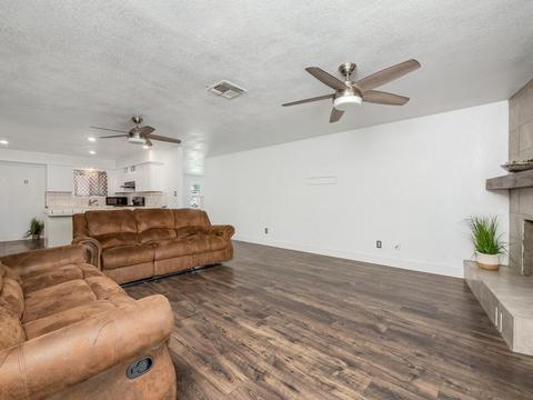 1130 Redwood Ln, Lemoore, CA 93245 photo 7