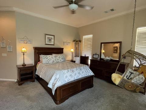 907 E Chestnut Ct, Visalia, CA 93292 photo 4