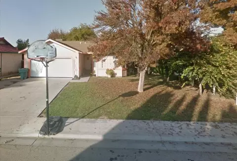 1946 E Roosevelt Ct, Visalia, CA 93292 photo 1