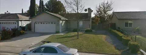 2007 E Pershing Ave, Visalia, CA 93292 photo 1