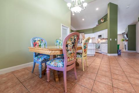4029 E Meadow Ave, Visalia, CA 93292 photo 11