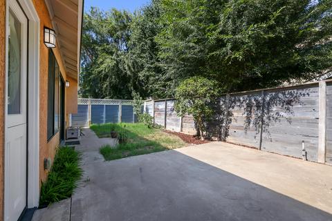 1515 E Castleview Ave, Visalia, CA 93292 photo 33