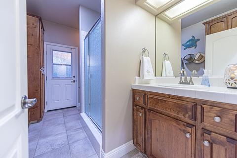 2424 E Laura Ct, Visalia, CA 93292 photo 62