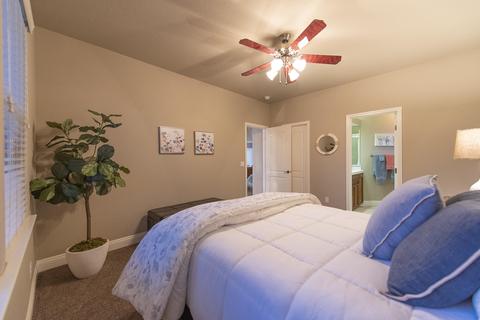 2424 E Laura Ct, Visalia, CA 93292 photo 57