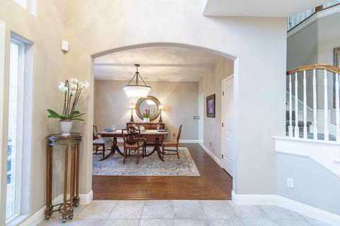 2424 E Laura Ct, Visalia, CA 93292 photo 9