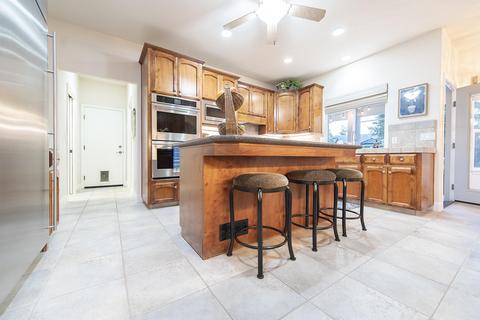 2424 E Laura Ct, Visalia, CA 93292 photo 24