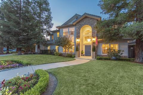 2424 E Laura Ct, Visalia, CA 93292 photo 3