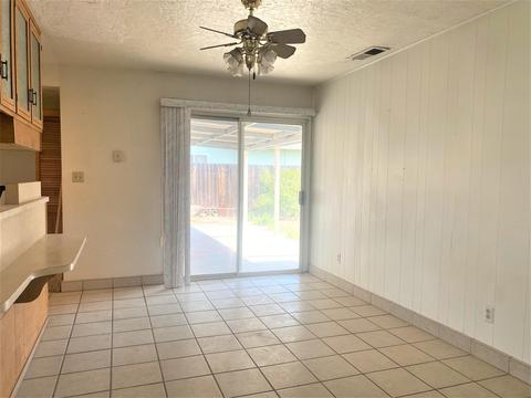 1088 Laurel Ave, Lindsay, CA 93247 photo 4