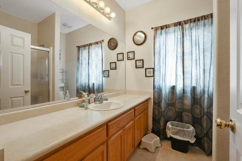 30675 Kit Fox Ct, Visalia, CA 93291 photo 23