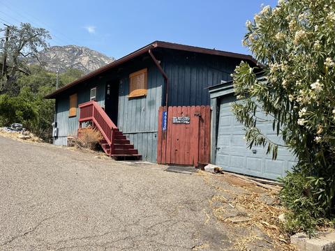 46685 Sycamore #B, Three Rivers, CA 93271 photo 2