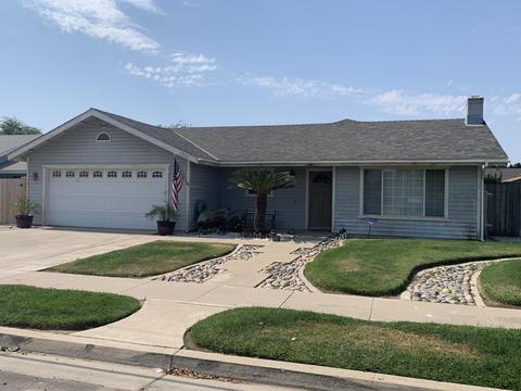1945 E Kern Ave, Tulare, CA 93274 photo 1