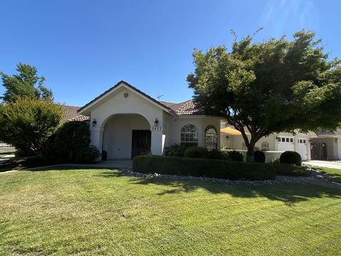 2627 E Harvard Ct, Visalia, CA 93292 photo 1