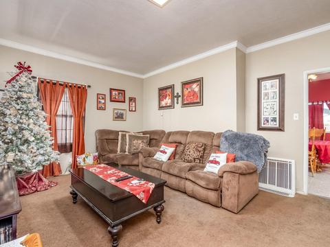 209 E Merced St, Avenal, CA 93204 photo 4