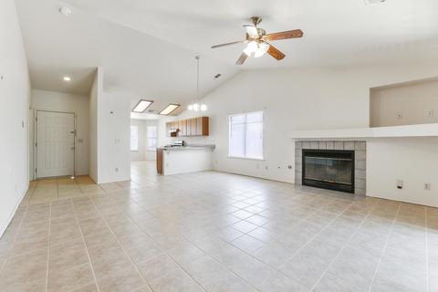 2017 E Pershing Ave, Visalia, CA 93292 photo 5