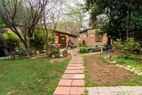 40279 Sierra Dr, Three Rivers, CA 93271 photo 9