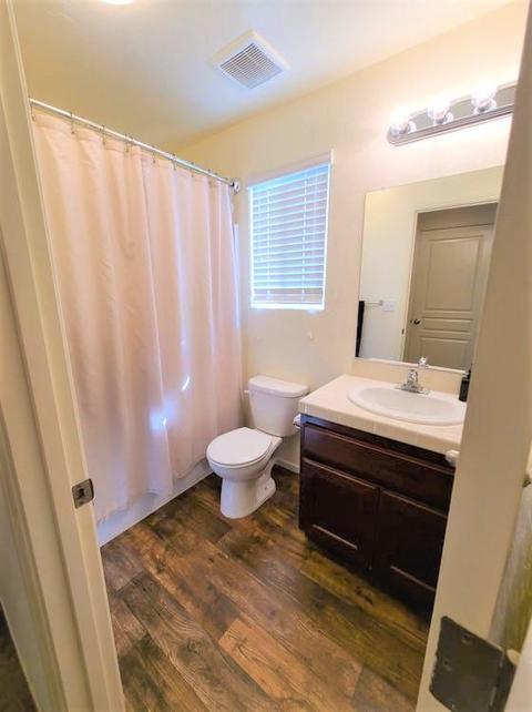 2125 E Sweet Ave, Visalia, CA 93292 photo 14