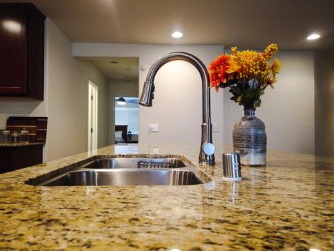 2125 E Sweet Ave, Visalia, CA 93292 photo 9
